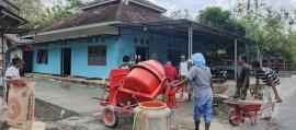 WARGA PADUKUHAN NOGOSARI III, GOTONG ROYONG COR HALAMAN MASJID AN NUR